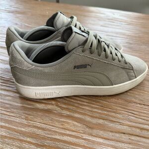 Puma Classic Gray Sneakers